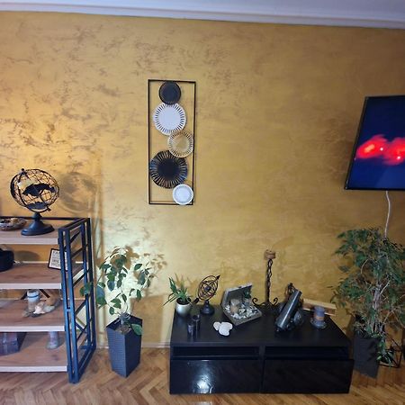 Aparmani Djuric Daire Subotica Dış mekan fotoğraf